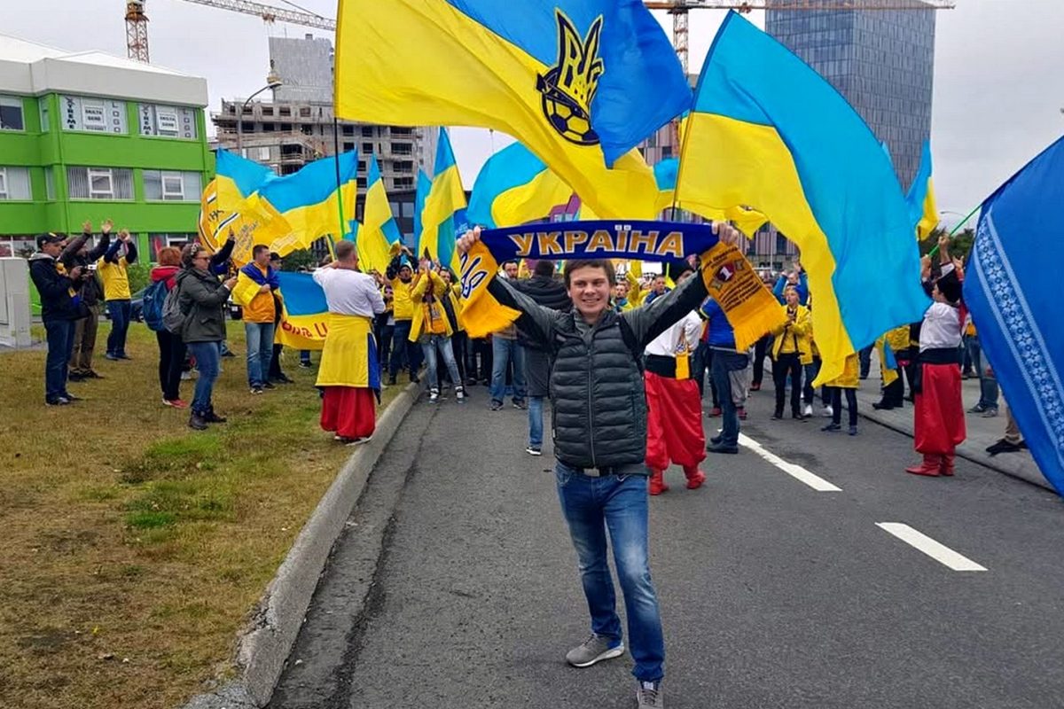 Дмитро Комаров.