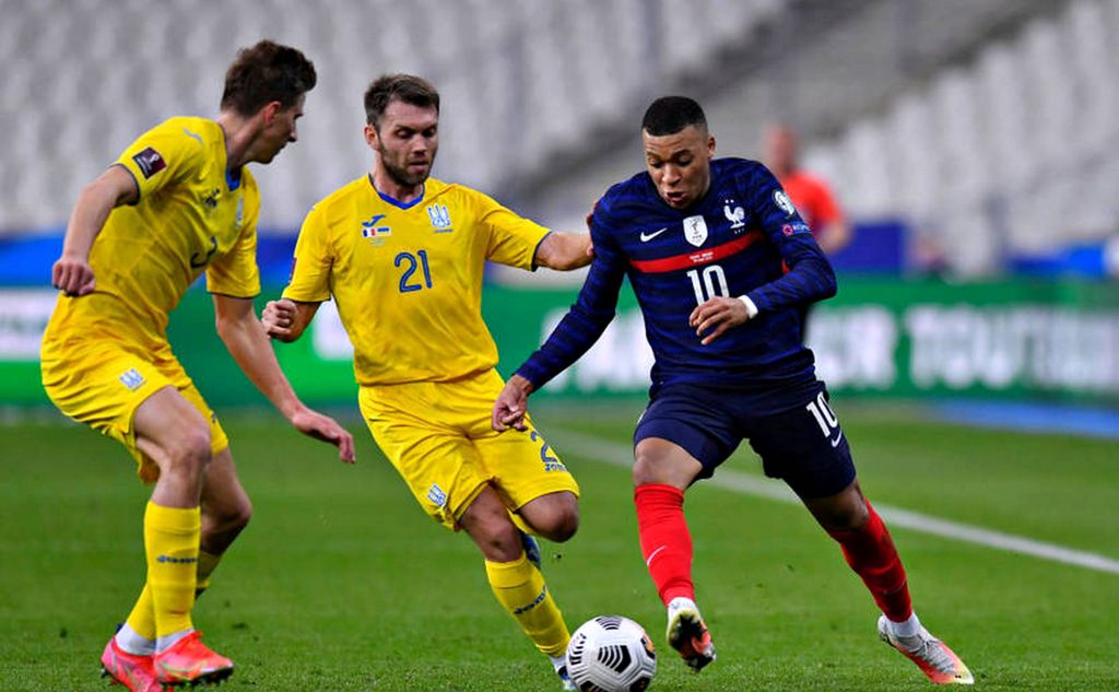 Футбольний матч.