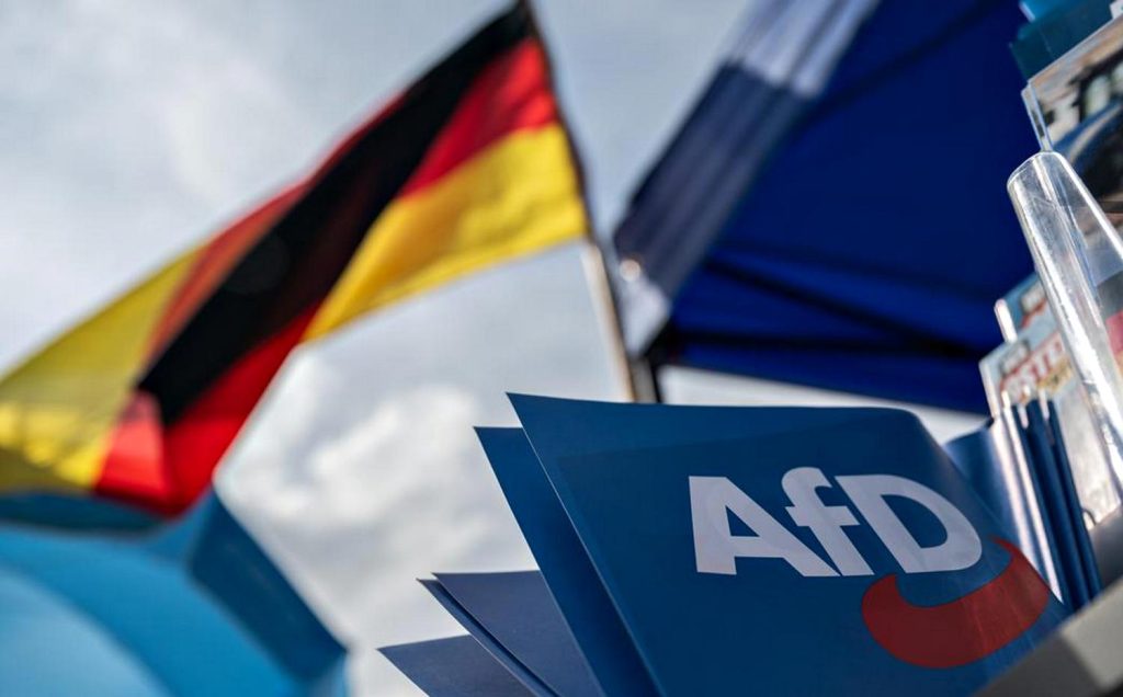 Німецька партія AfD підозрюється у шпигунстві на користь Росії — ЗМІ Символіка партії AfD.