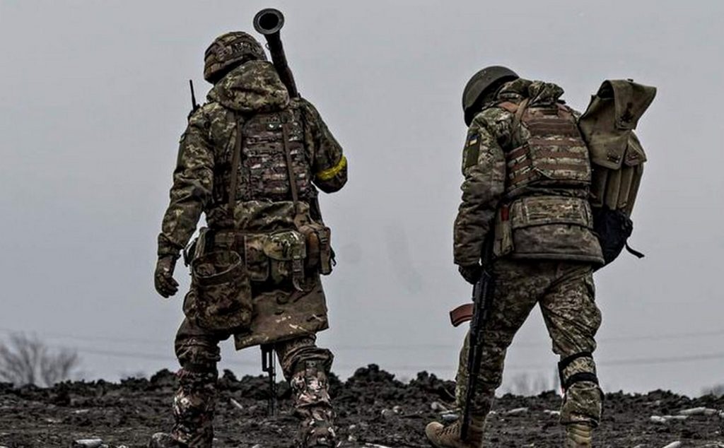 Генштаб ЗСУ показав, як українські штурмовики ліквідують окупантів у Покровську (ВІДЕО) Штурмовики ЗСУ.