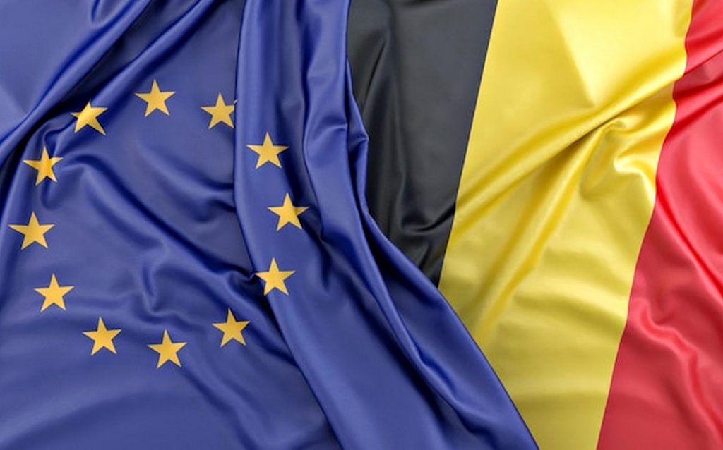 Бельгія та Єврокомісія проведуть «кризову нараду» через суперечку щодо активів РФ Прапори Бельгії та ЄС.