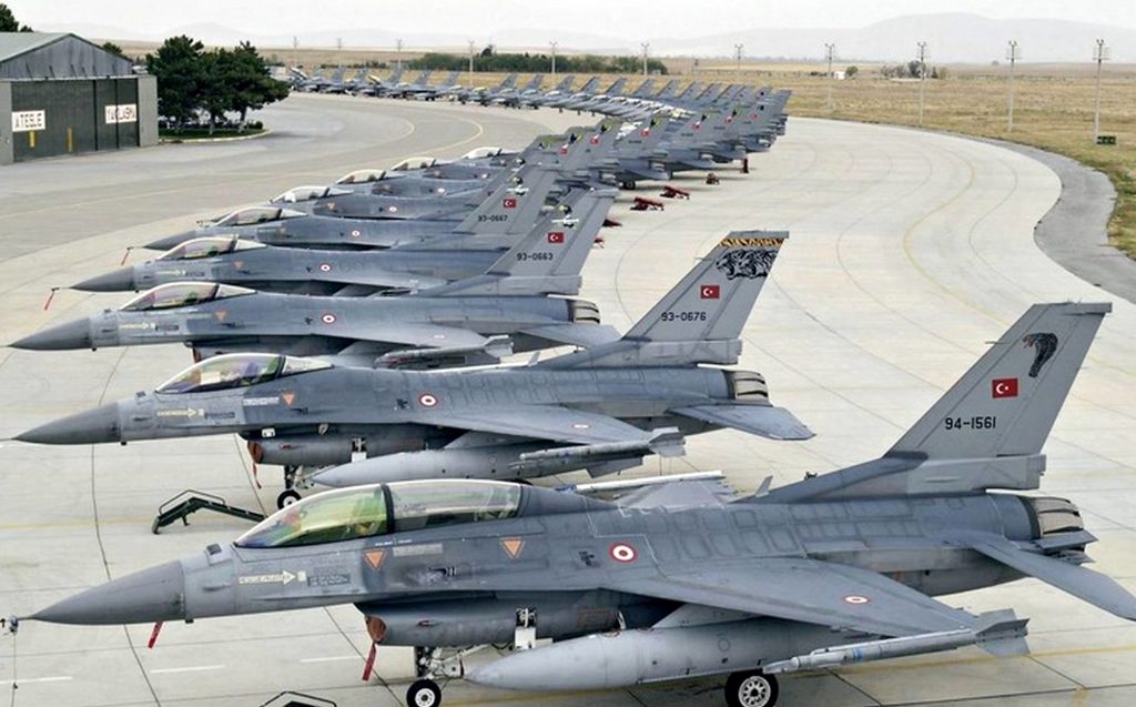 Турецькі F-16.