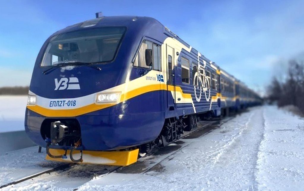 Поїзд «УЗ».