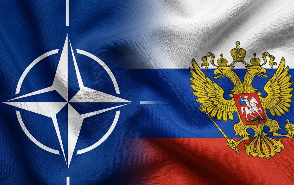 Прапори НАТО та РФ.