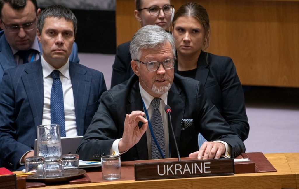 Андрій Мельник.