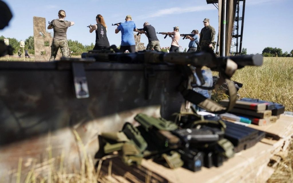 Майже 50% поляків не мають наміру захищати свою країну — результати досліджень Стрільбище.