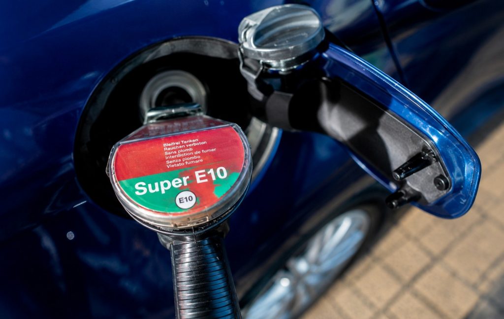 E10.