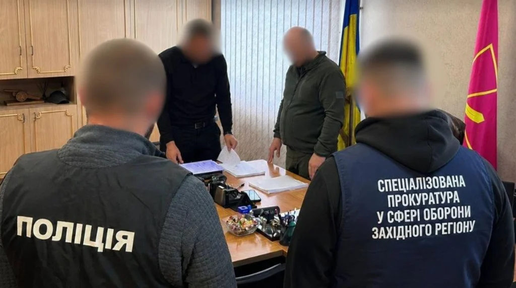 У трьох областях викрили схеми ТЦК.